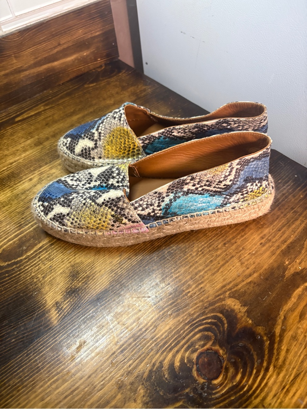 Kurt Geiger snakeskin print espadrilles size 10